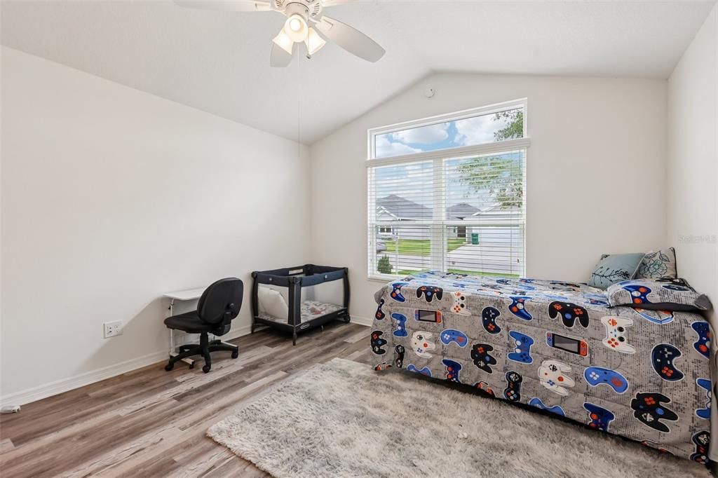 For Sale: $379,000 (3 beds, 2 baths, 1918 Square Feet)