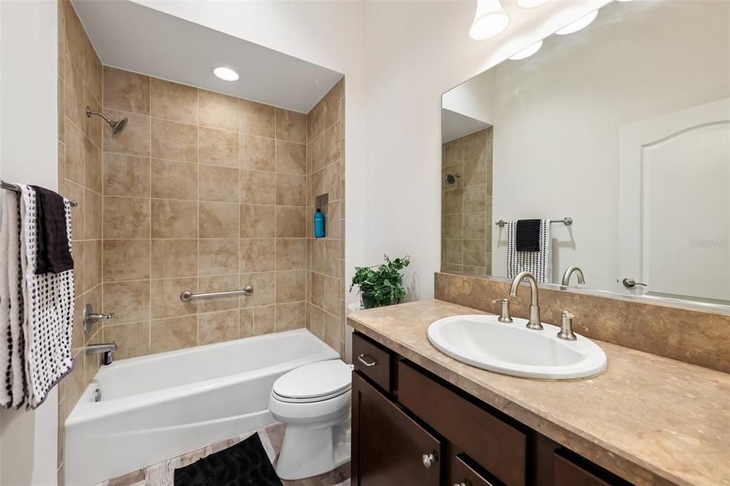 For Sale: $379,000 (3 beds, 2 baths, 1918 Square Feet)