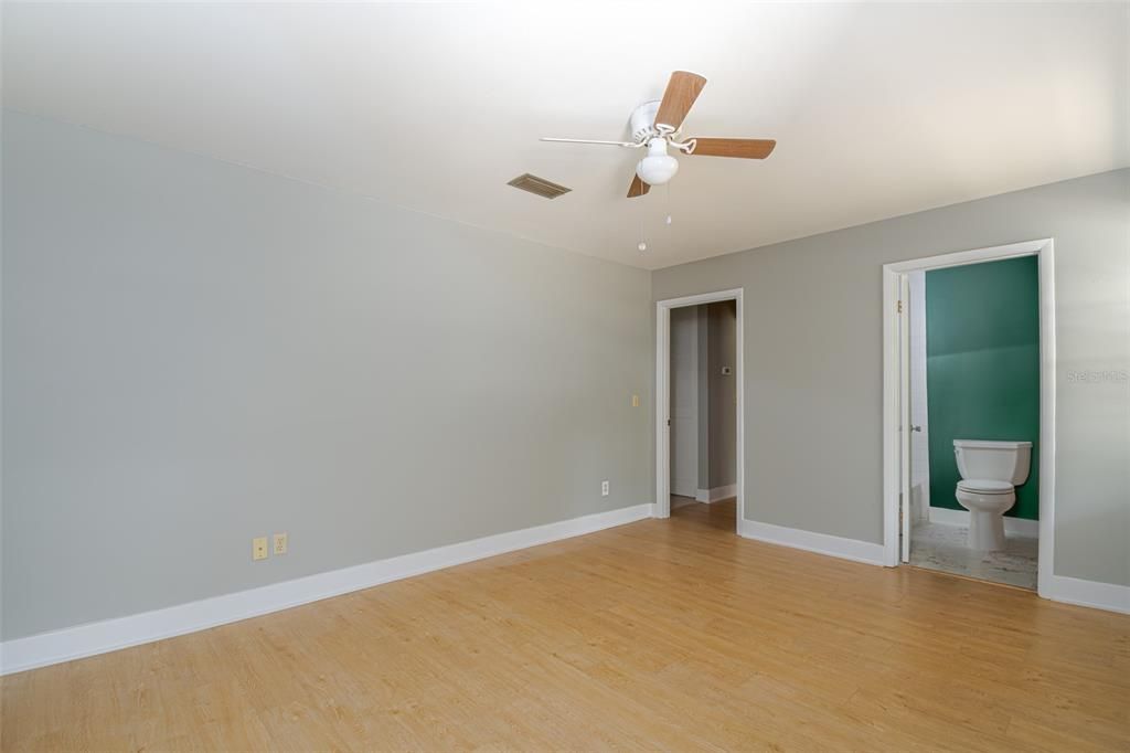 For Sale: $410,000 (3 beds, 2 baths, 1765 Square Feet)