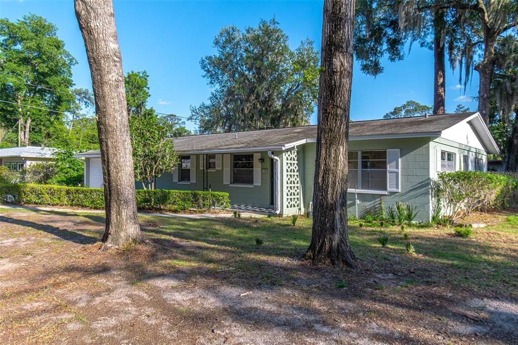For Sale: $410,000 (3 beds, 2 baths, 1765 Square Feet)