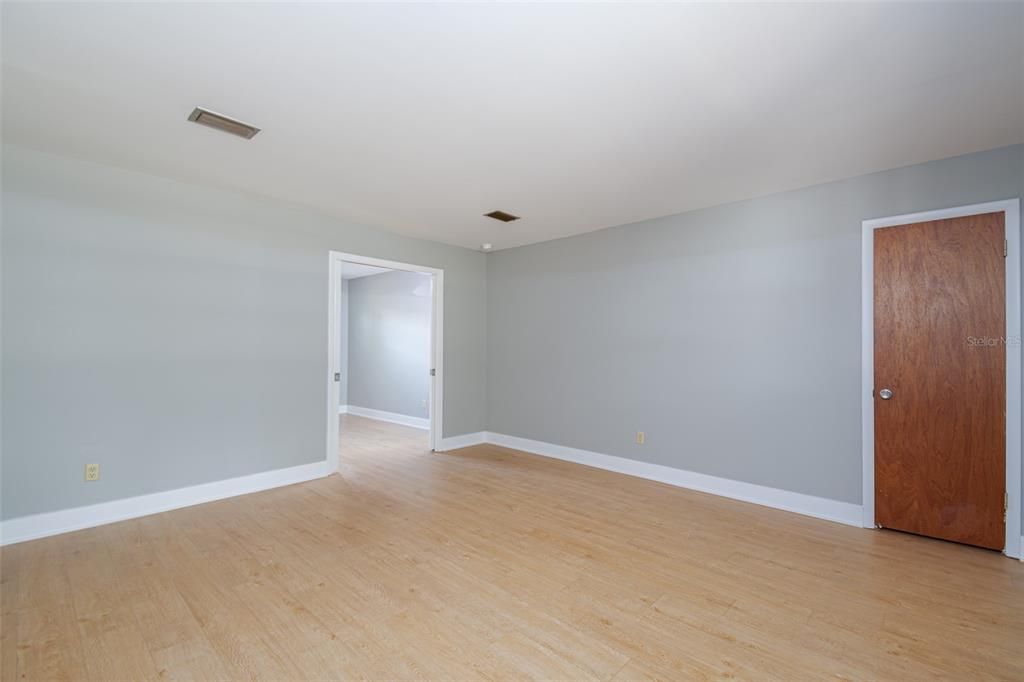 For Sale: $410,000 (3 beds, 2 baths, 1765 Square Feet)