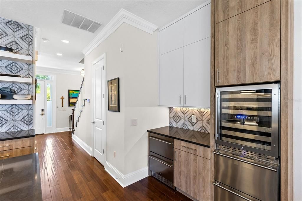 Activo con contrato: $1,375,000 (3 camas, 3 baños, 2000 Pies cuadrados)