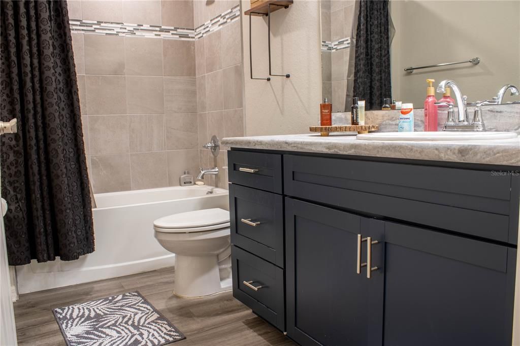 For Sale: $249,900 (3 beds, 2 baths, 1486 Square Feet)