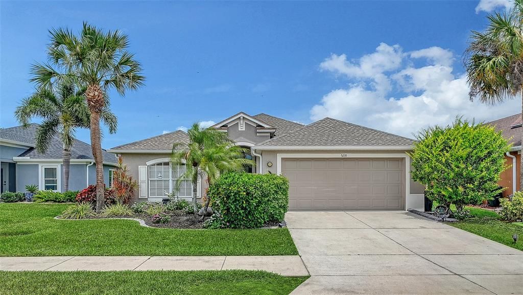 Active With Contract: $479,000 (3 beds, 2 baths, 1540 Square Feet)