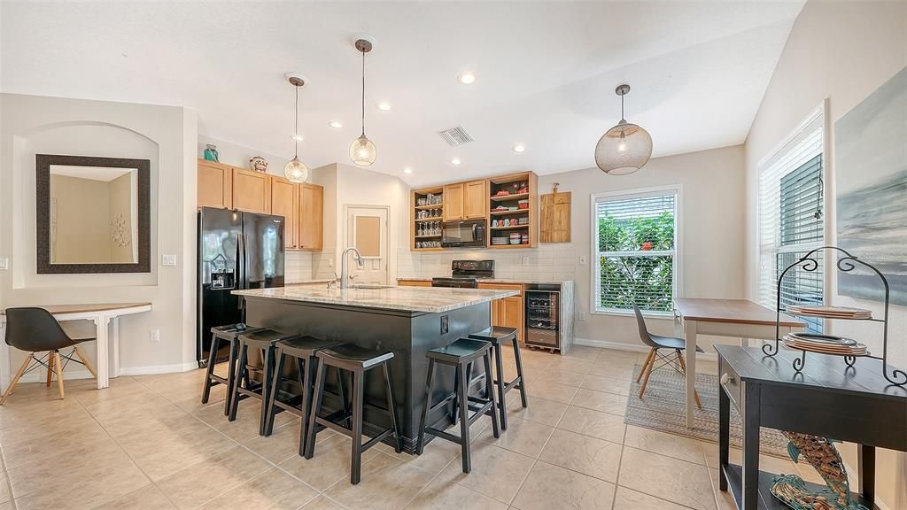 Active With Contract: $479,000 (3 beds, 2 baths, 1540 Square Feet)