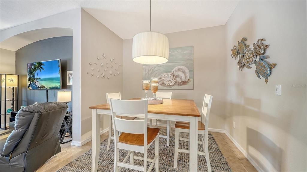 Active With Contract: $479,000 (3 beds, 2 baths, 1540 Square Feet)