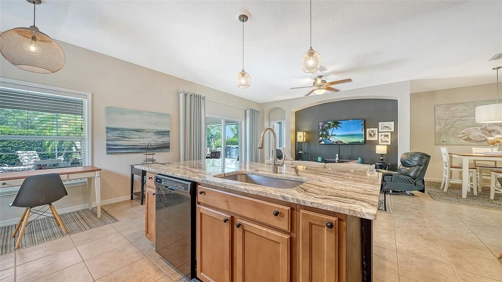 Active With Contract: $479,000 (3 beds, 2 baths, 1540 Square Feet)