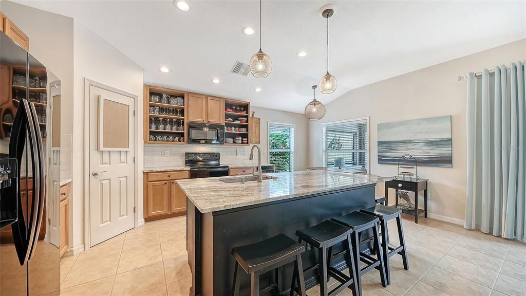Active With Contract: $479,000 (3 beds, 2 baths, 1540 Square Feet)