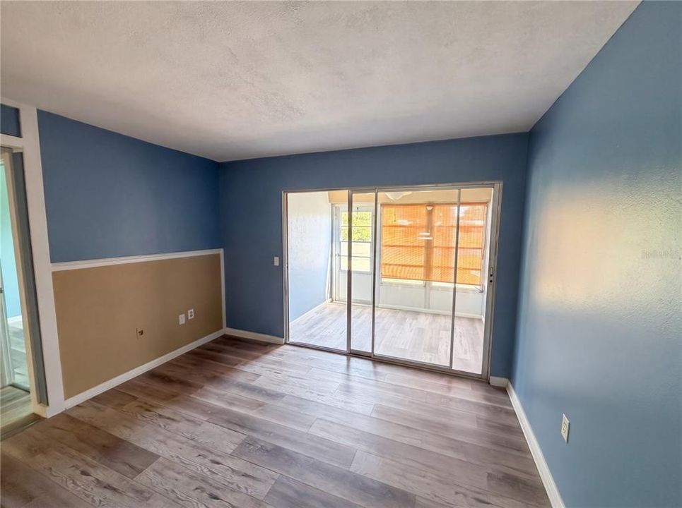 For Sale: $85,000 (1 beds, 1 baths, 690 Square Feet)