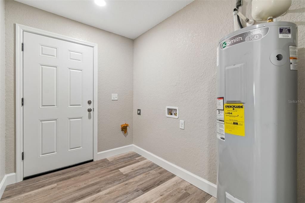 Activo con contrato: $299,900 (3 camas, 2 baños, 1248 Pies cuadrados)