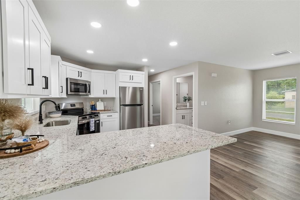 Activo con contrato: $299,900 (3 camas, 2 baños, 1248 Pies cuadrados)
