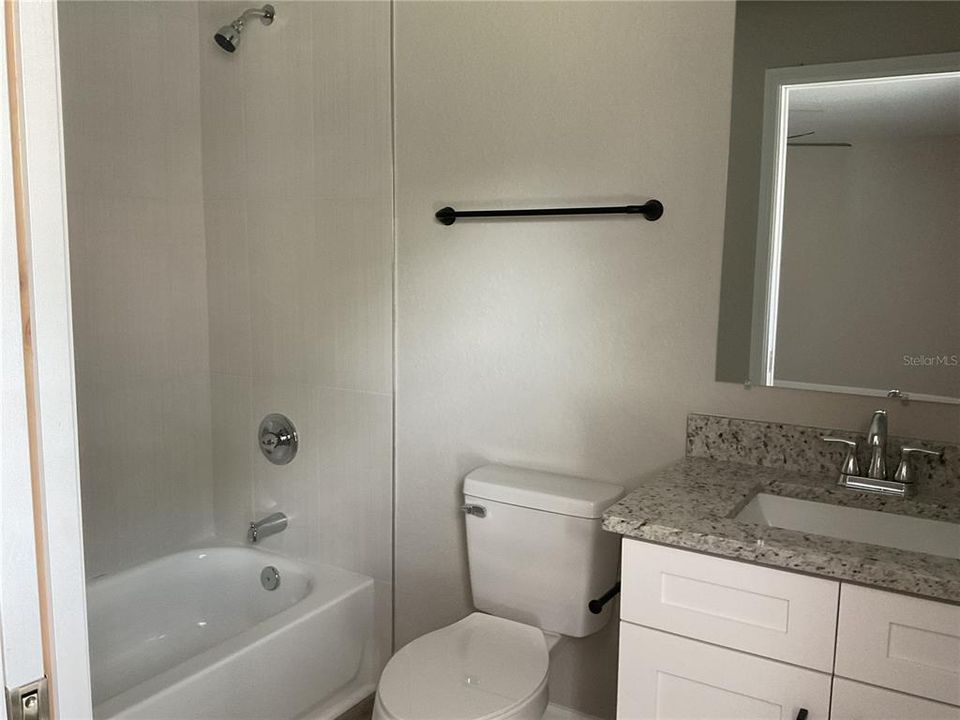 En Venta: $299,900 (3 camas, 2 baños, 1248 Pies cuadrados)