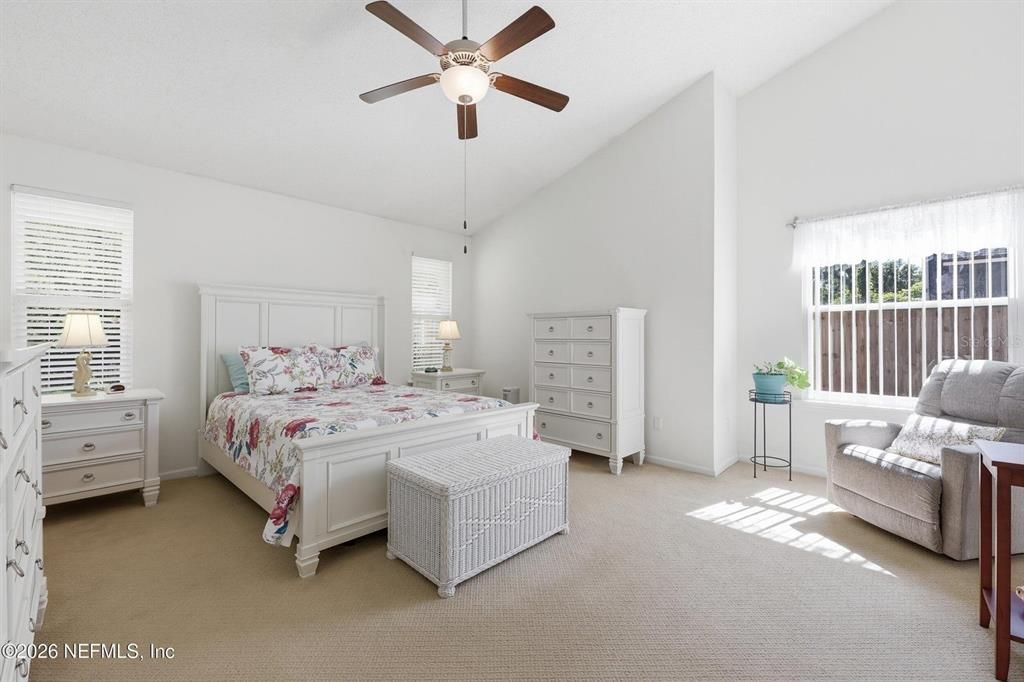 For Sale: $385,000 (3 beds, 2 baths, 1551 Square Feet)
