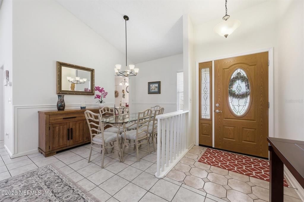For Sale: $385,000 (3 beds, 2 baths, 1551 Square Feet)