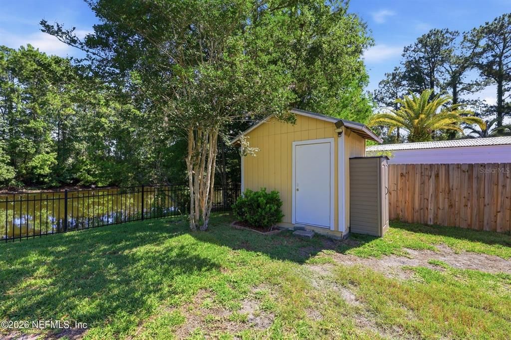 For Sale: $385,000 (3 beds, 2 baths, 1551 Square Feet)
