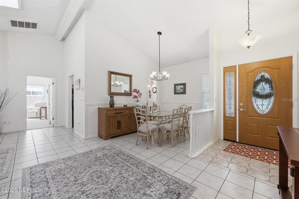 For Sale: $385,000 (3 beds, 2 baths, 1551 Square Feet)
