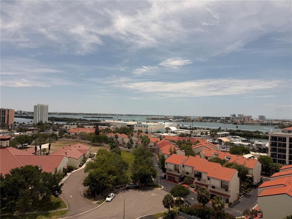 For Rent: $2,600 (1 beds, 1 baths, 760 Square Feet)