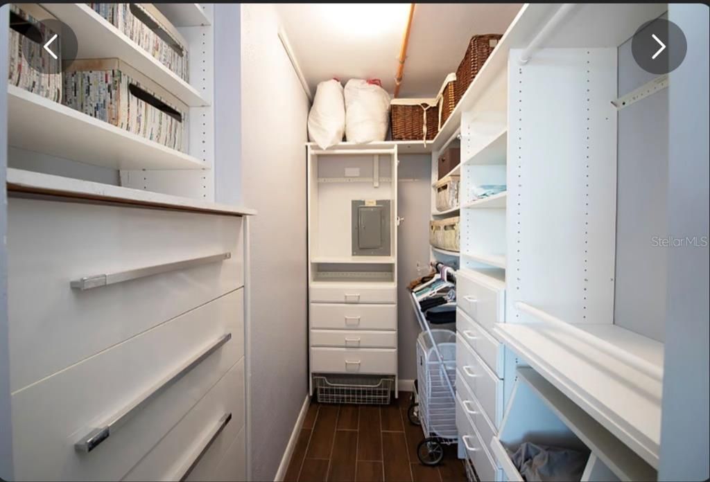 For Rent: $2,600 (1 beds, 1 baths, 760 Square Feet)