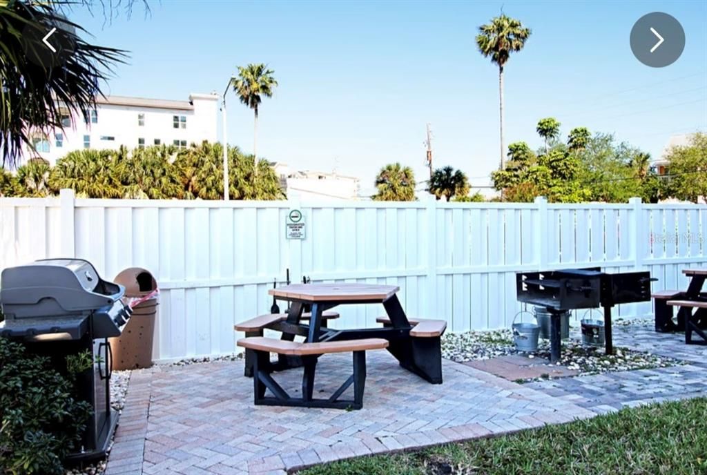 For Rent: $2,600 (1 beds, 1 baths, 760 Square Feet)