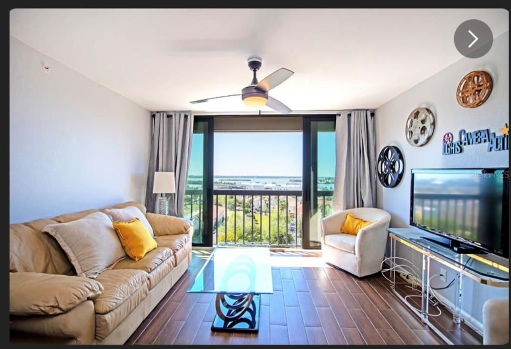 For Rent: $2,600 (1 beds, 1 baths, 760 Square Feet)