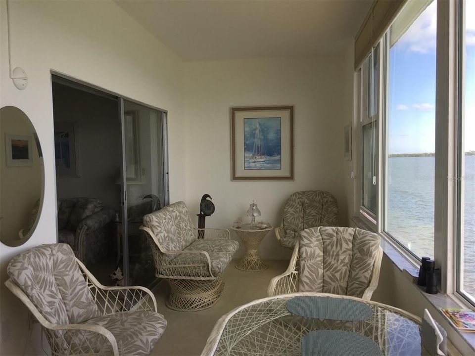 В аренду: $1,850 (1 спален, 1 ванн, 957 Квадратных фут)