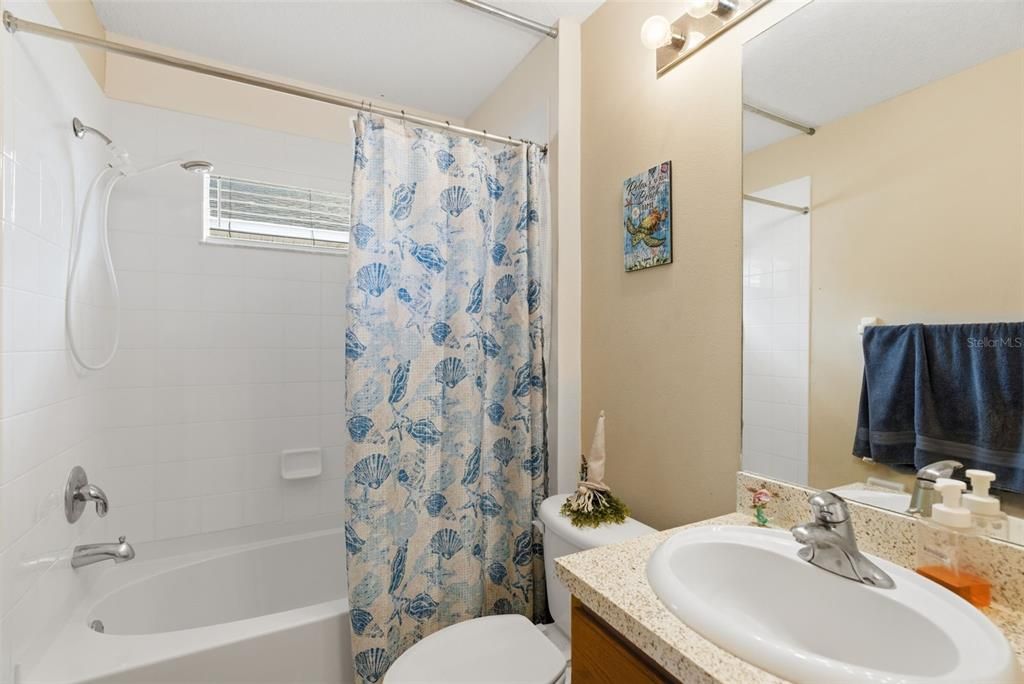 For Sale: $349,999 (4 beds, 3 baths, 1808 Square Feet)