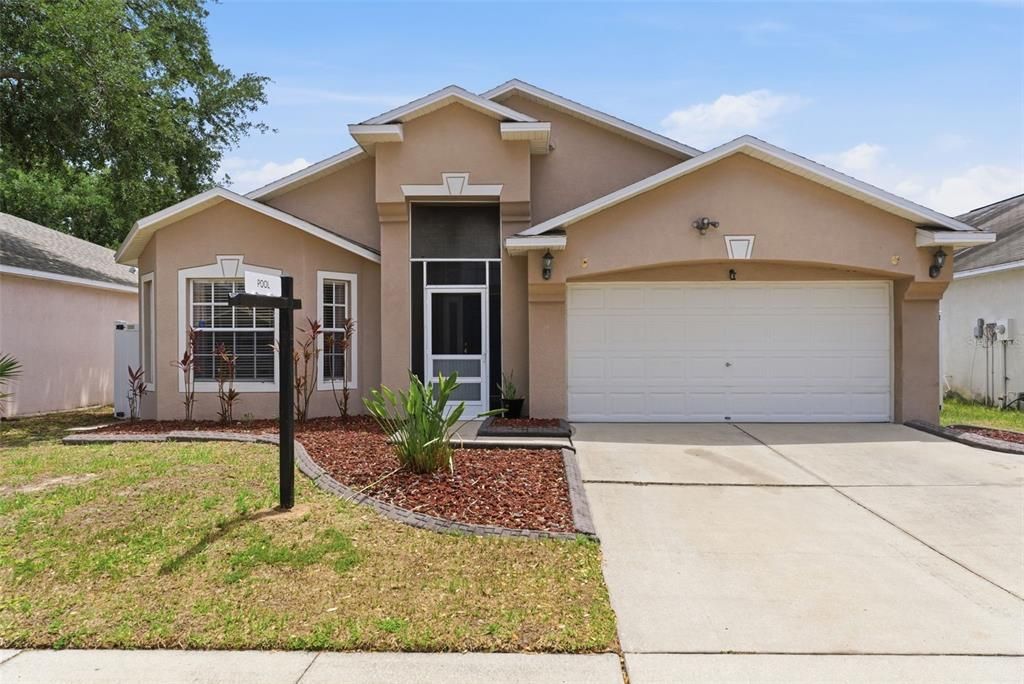 For Sale: $349,999 (4 beds, 3 baths, 1808 Square Feet)