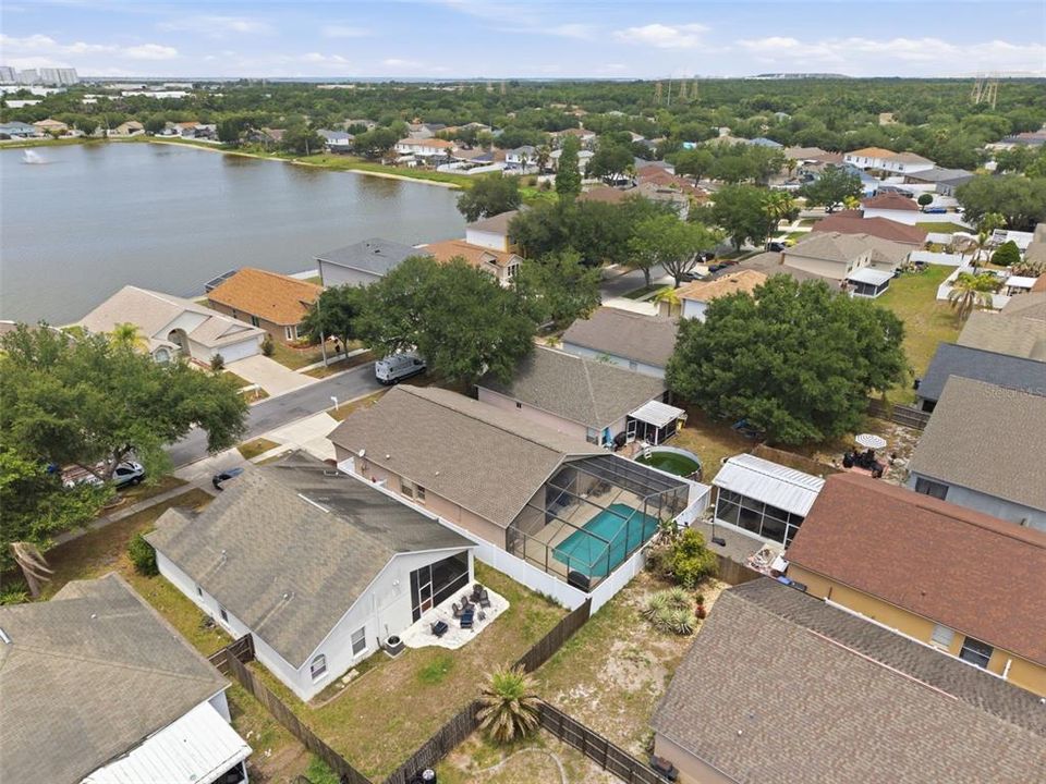 For Sale: $349,999 (4 beds, 3 baths, 1808 Square Feet)