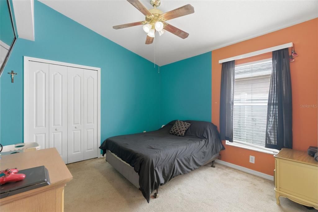 For Sale: $349,999 (4 beds, 3 baths, 1808 Square Feet)