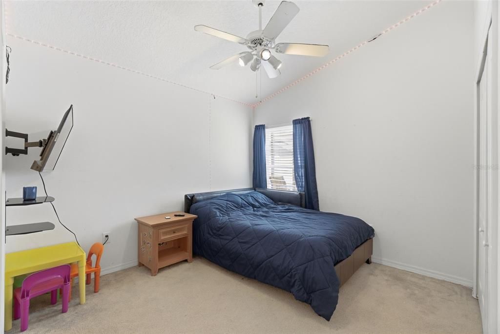 For Sale: $349,999 (4 beds, 3 baths, 1808 Square Feet)