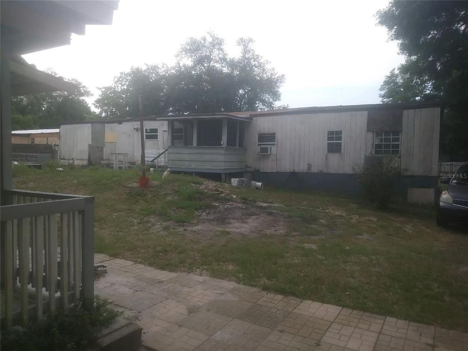 En Venta: $165,000 (4 camas, 2 baños, 1820 Pies cuadrados)