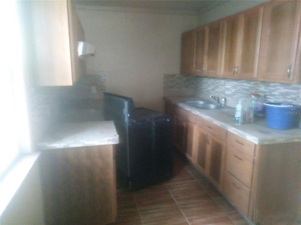 En Venta: $165,000 (4 camas, 2 baños, 1820 Pies cuadrados)