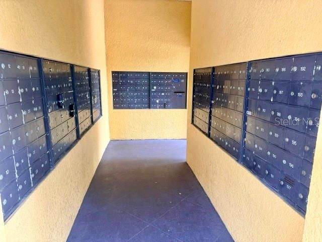 На продажу: $176,380 (1 спален, 1 ванн, 782 Квадратных фут)