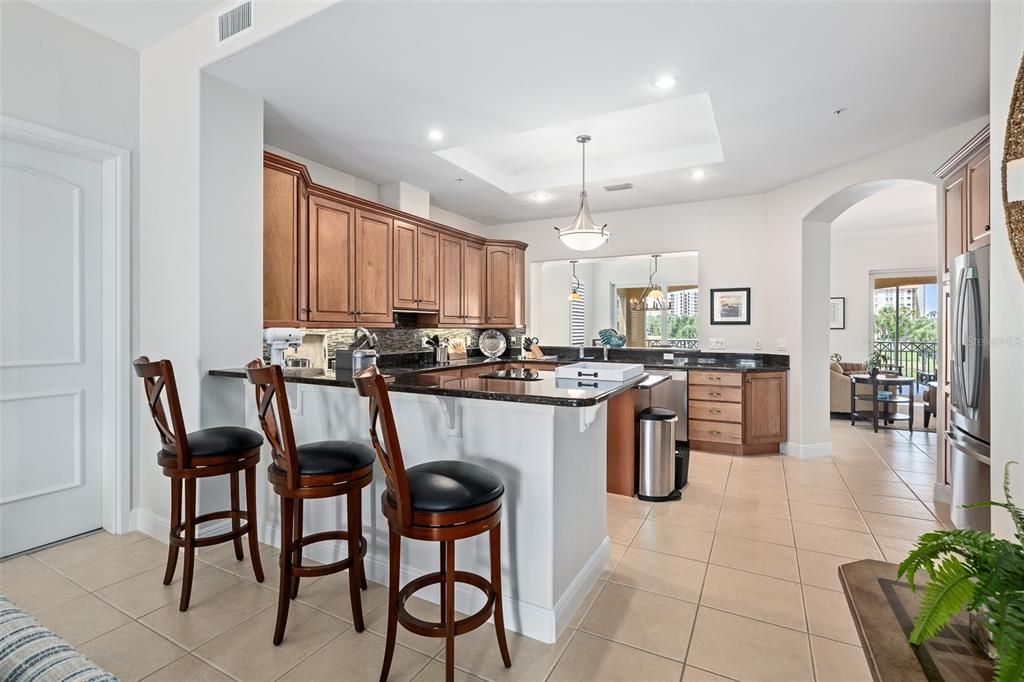 En Venta: $649,000 (3 camas, 2 baños, 2480 Pies cuadrados)
