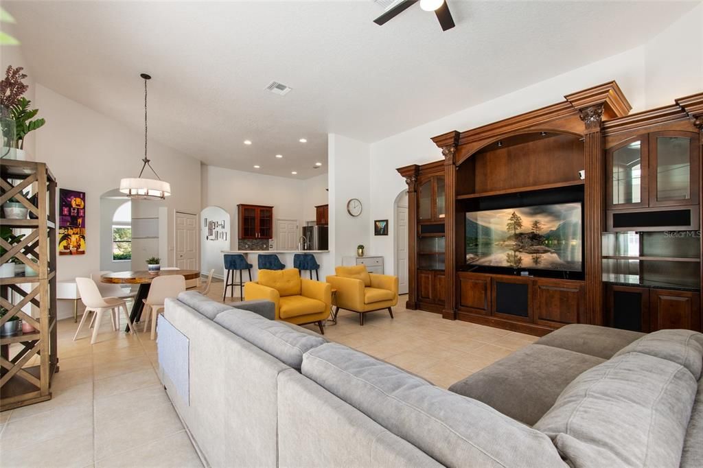 For Sale: $498,000 (4 beds, 2 baths, 2508 Square Feet)