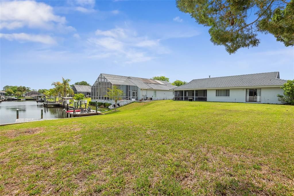 Activo con contrato: $515,000 (4 camas, 3 baños, 1972 Pies cuadrados)