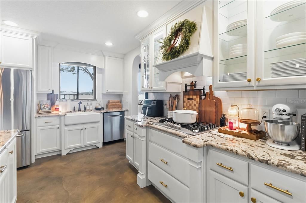For Sale: $1,290,000 (4 beds, 3 baths, 3535 Square Feet)