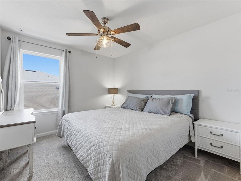 En Venta: $429,900 (4 camas, 2 baños, 2446 Pies cuadrados)