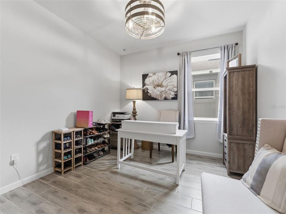 En Venta: $429,900 (4 camas, 2 baños, 2446 Pies cuadrados)