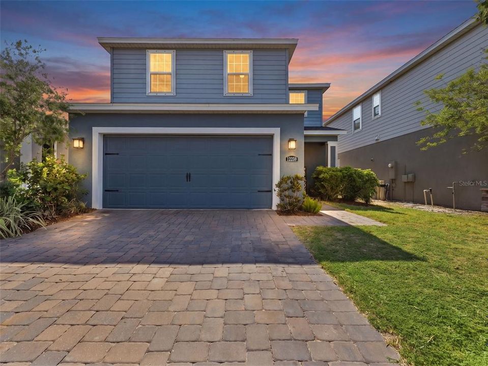 En Venta: $429,900 (4 camas, 2 baños, 2446 Pies cuadrados)
