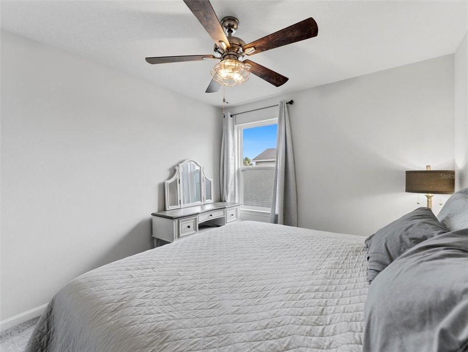En Venta: $429,900 (4 camas, 2 baños, 2446 Pies cuadrados)