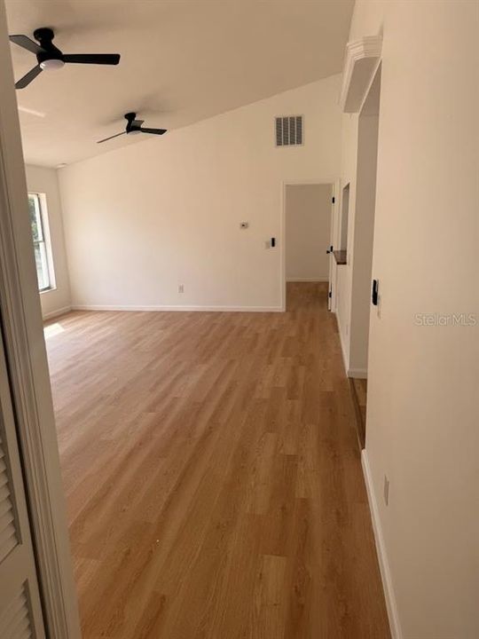 В аренду: $2,450 (4 спален, 2 ванн, 1380 Квадратных фут)