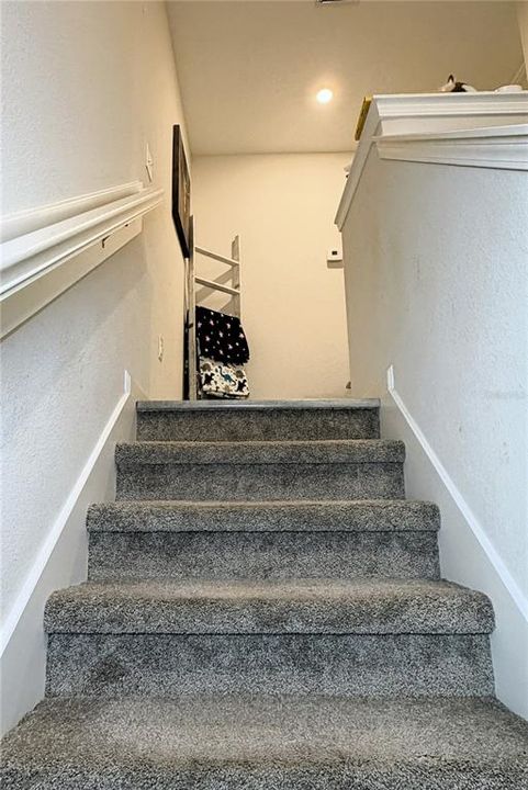 For Sale: $319,000 (4 beds, 2 baths, 1660 Square Feet)