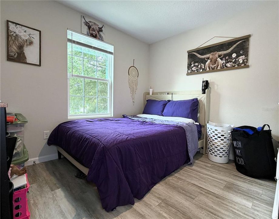 For Sale: $319,000 (4 beds, 2 baths, 1660 Square Feet)