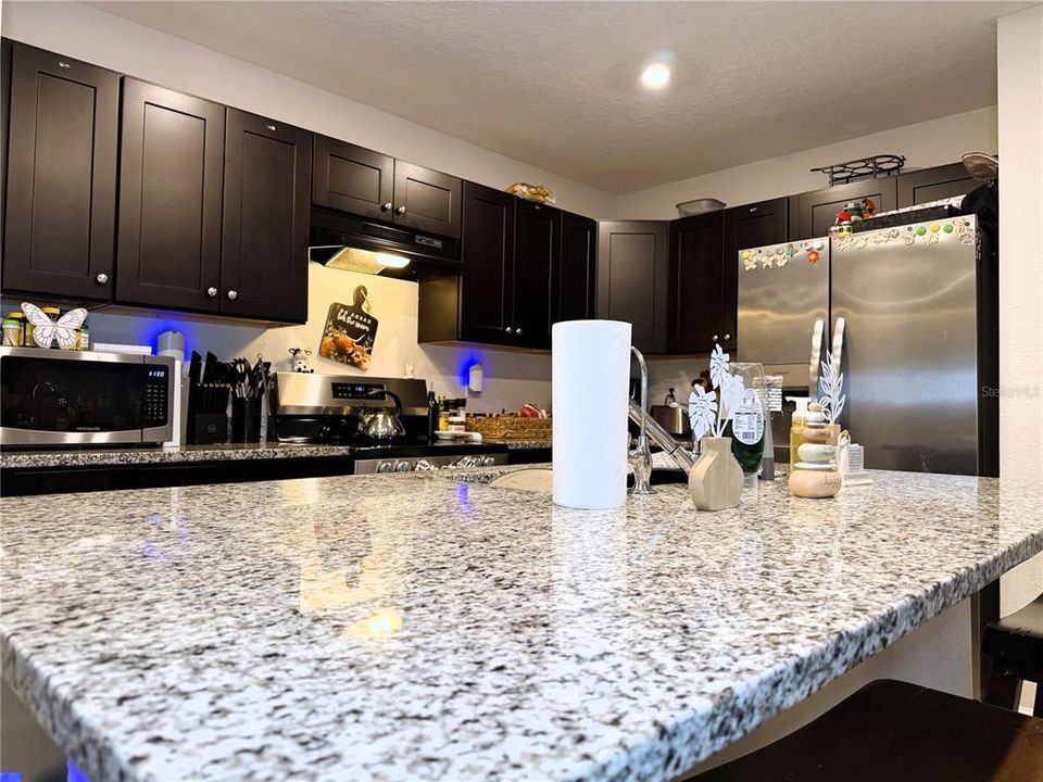 For Sale: $319,000 (4 beds, 2 baths, 1660 Square Feet)