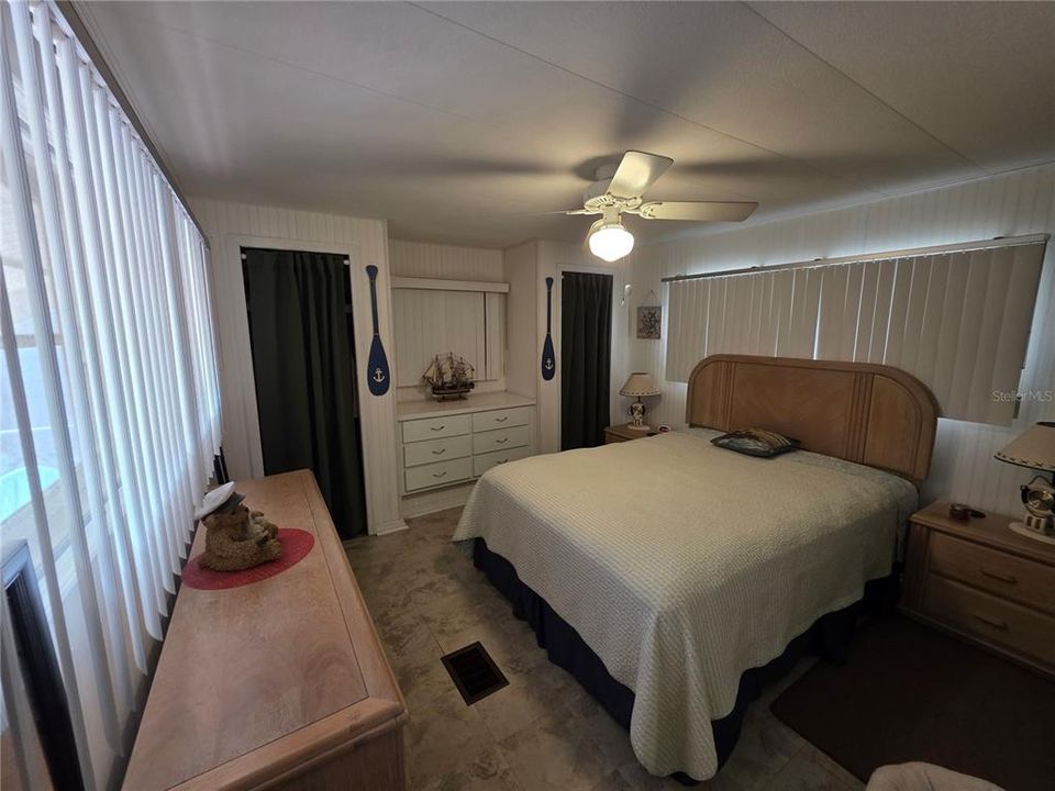Active With Contract: $77,900 (1 beds, 1 baths, 540 Square Feet)