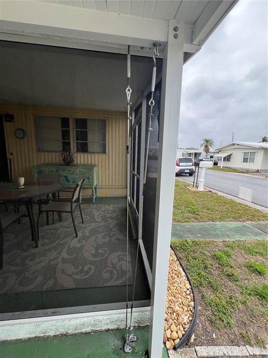 Active With Contract: $77,900 (1 beds, 1 baths, 540 Square Feet)
