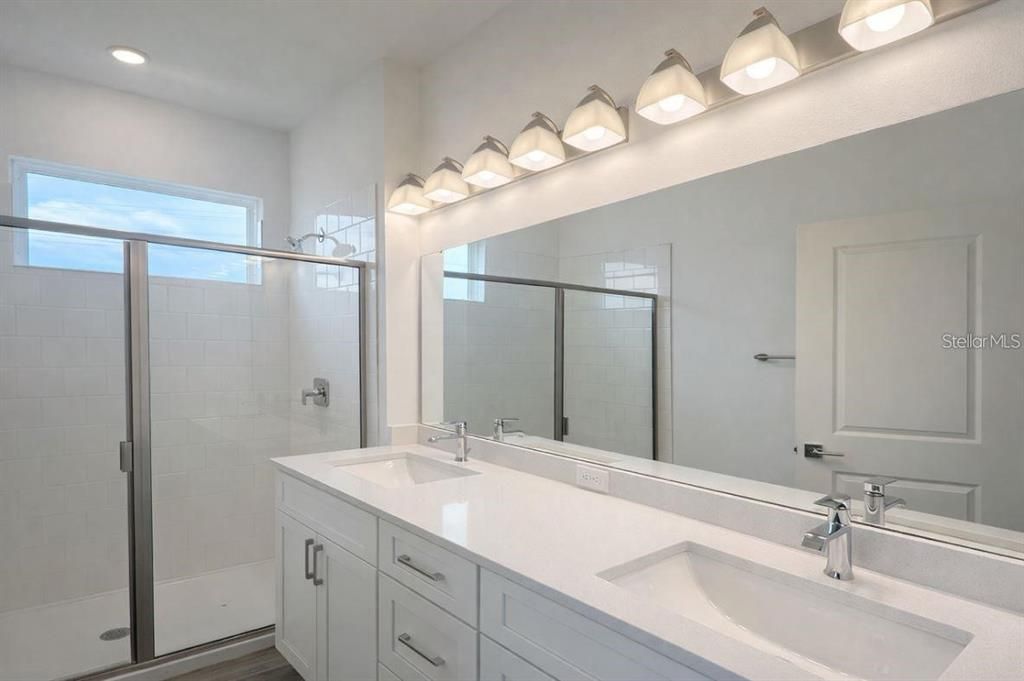 For Sale: $469,900 (3 beds, 2 baths, 1689 Square Feet)