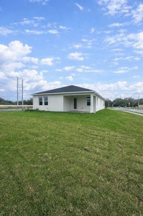 For Sale: $469,900 (3 beds, 2 baths, 1689 Square Feet)