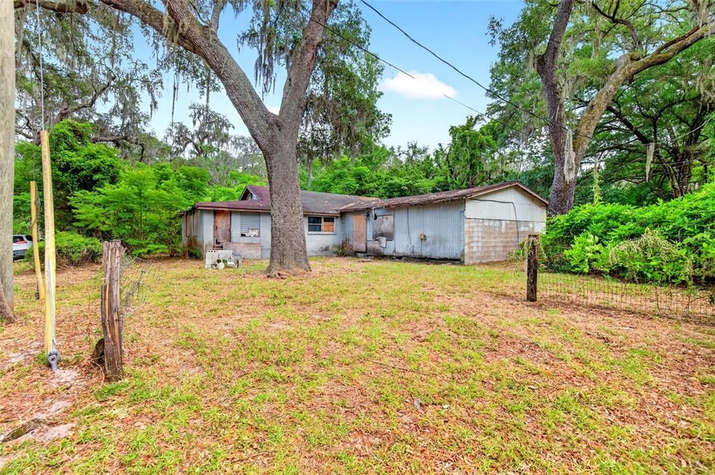 For Sale: $89,000 (3 beds, 1 baths, 1797 Square Feet)